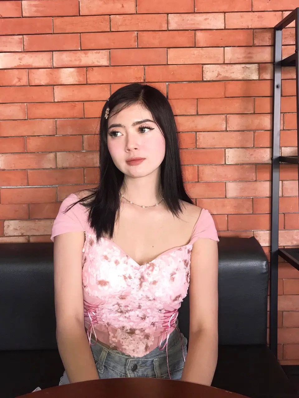 Joyce solid fynsht baddiee na Pageant Candidate