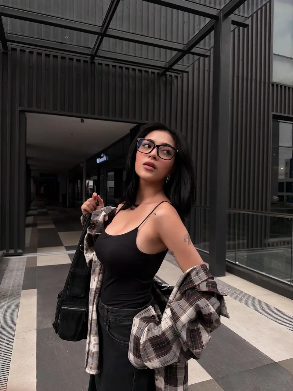 mikslmnc-24122025-0002.webp