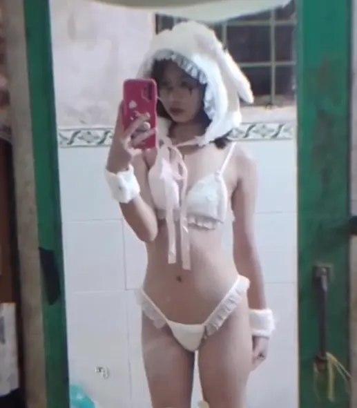 Fineshyt Vietnamese teen (Rekta)