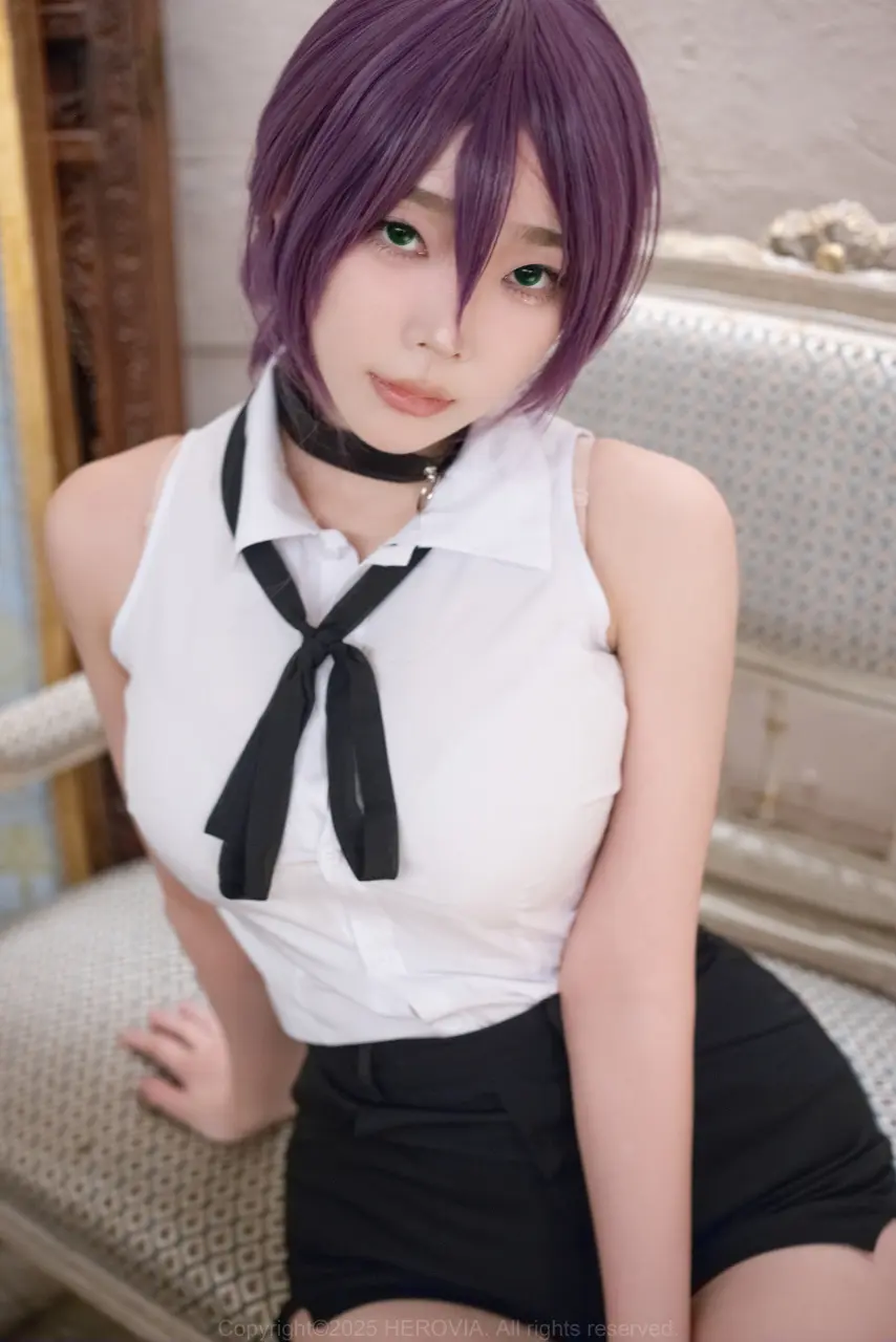 Herovia-Kang-In-kyung-Reze-047.webp