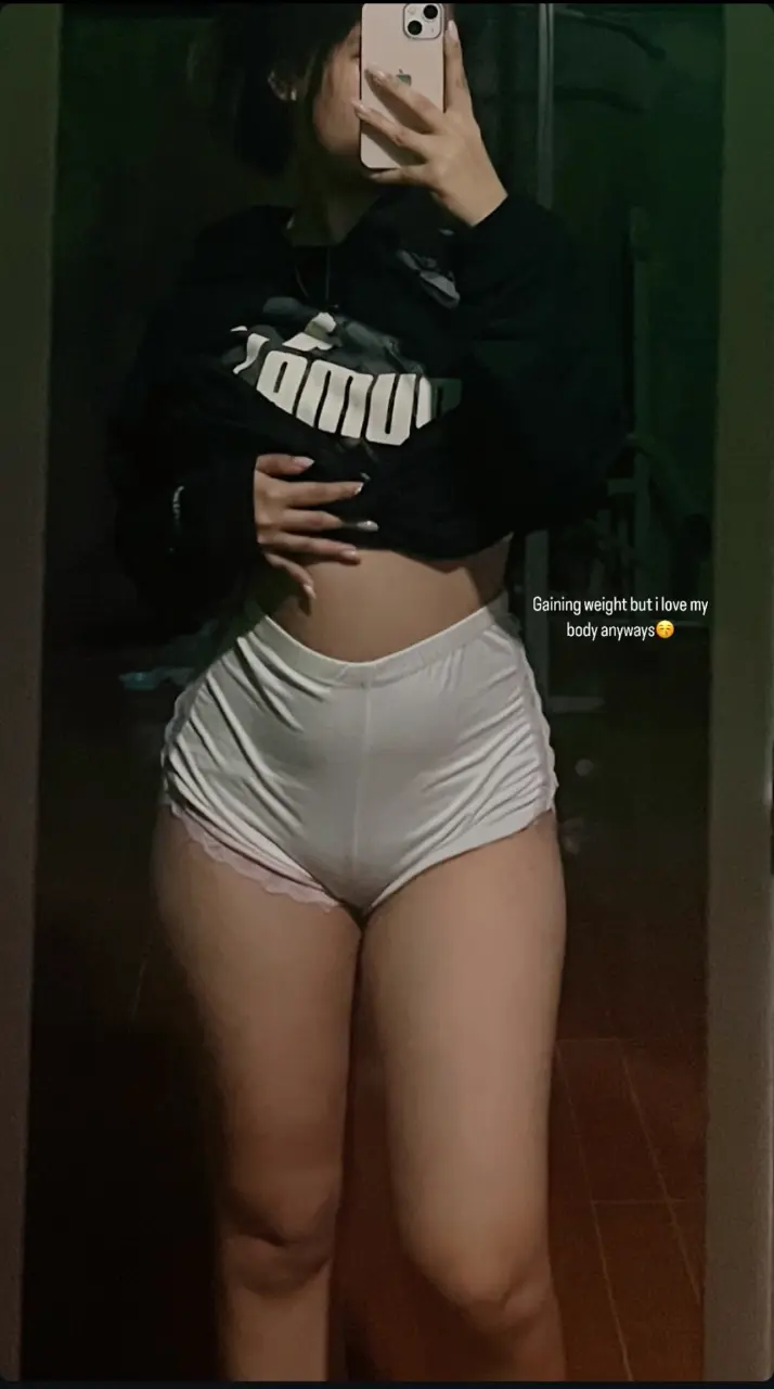 Curvy college baddie