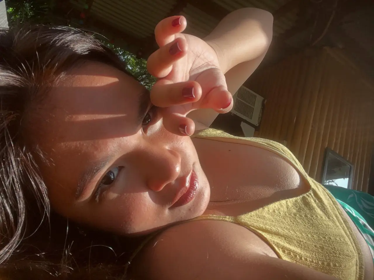jdgjydj hs  d.webp