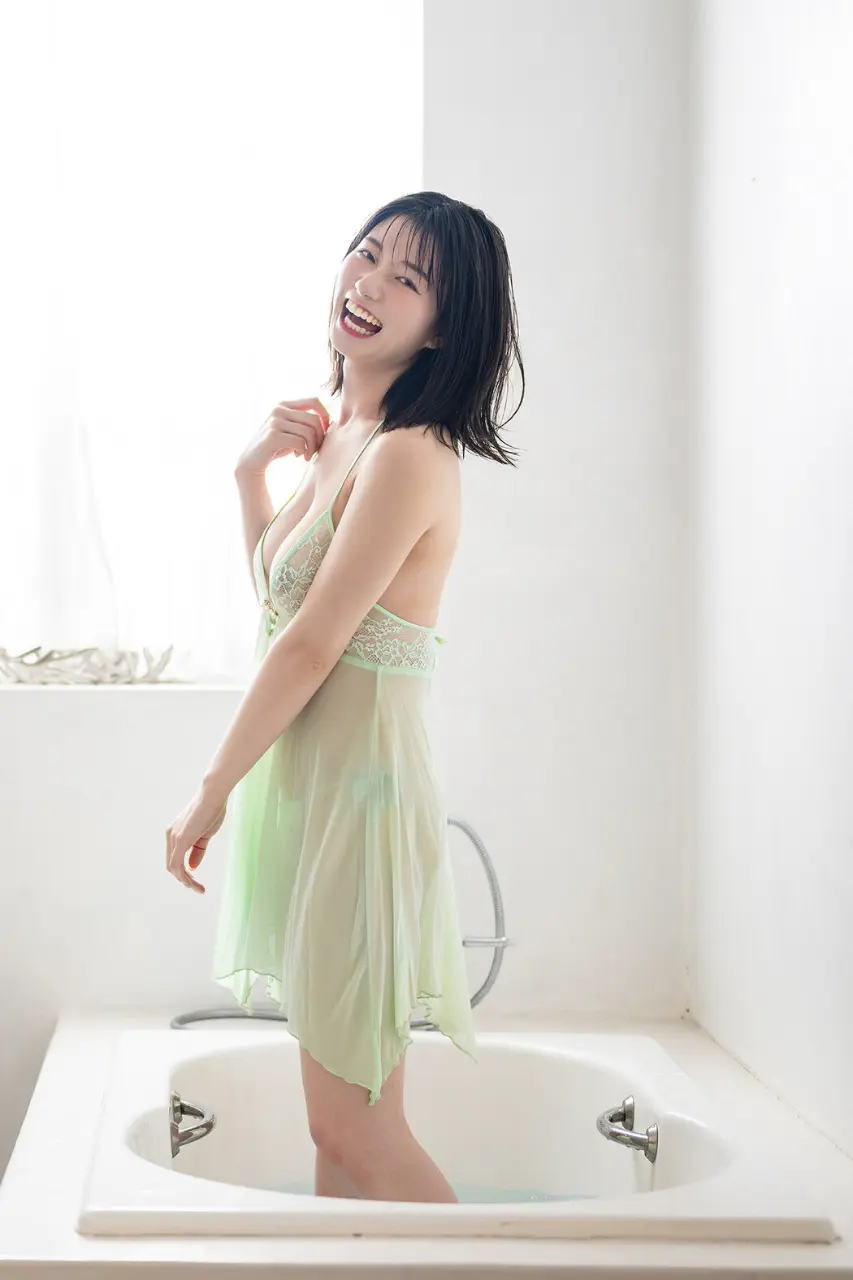 Kanna Seto, Digital Photo Book "The Beginning of Love" Set.04