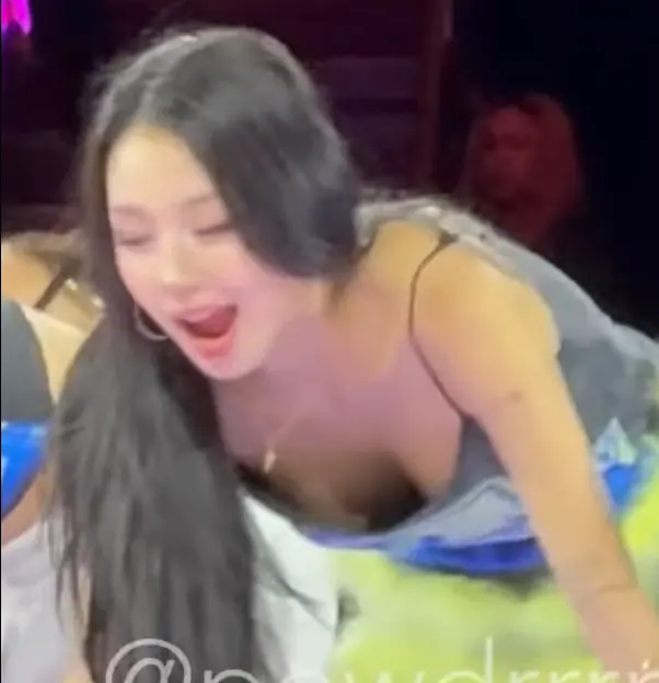 Kpop accidents (nipslip, panty-slip) Chaeyoung - Mina - Sana