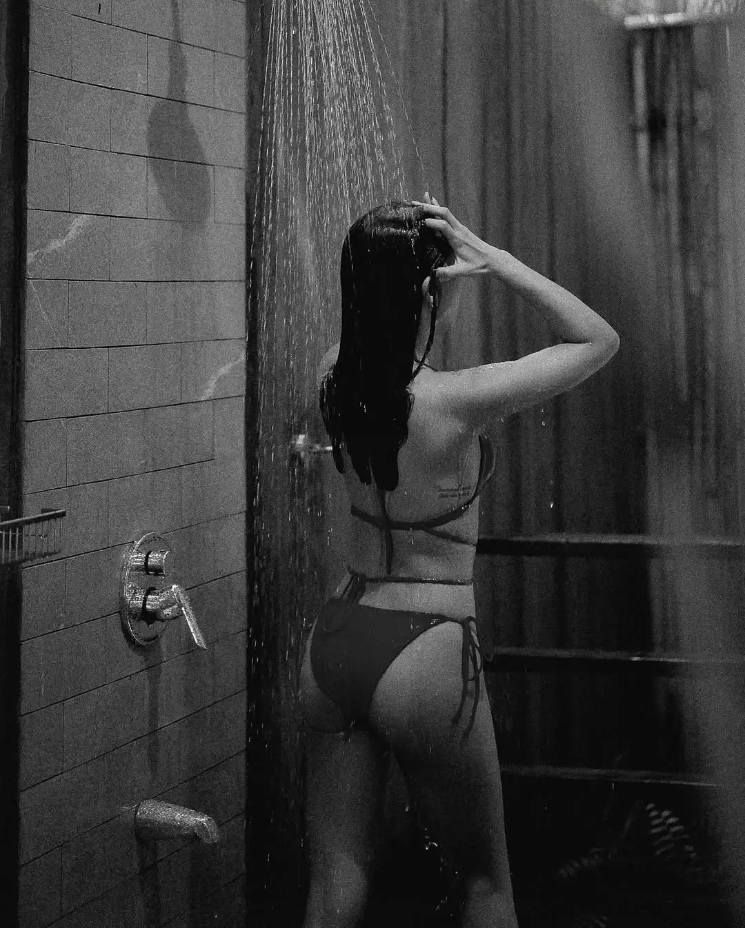 @shotbyaaronf 🖤 (2).webp