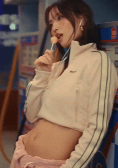 FW4d3t9KZkD6ofsT.gif