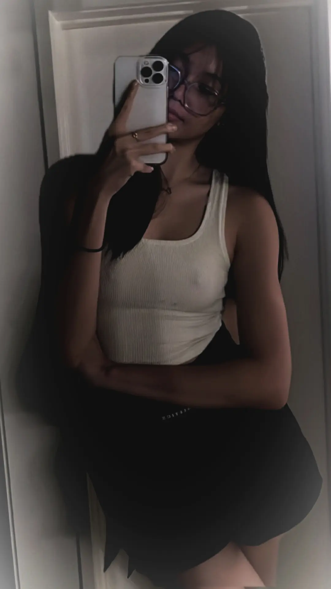 Insta hottie Erica Almonte nip pic