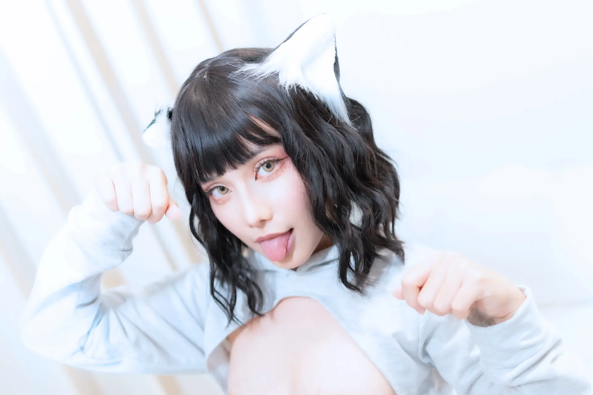 8RN07406.webp