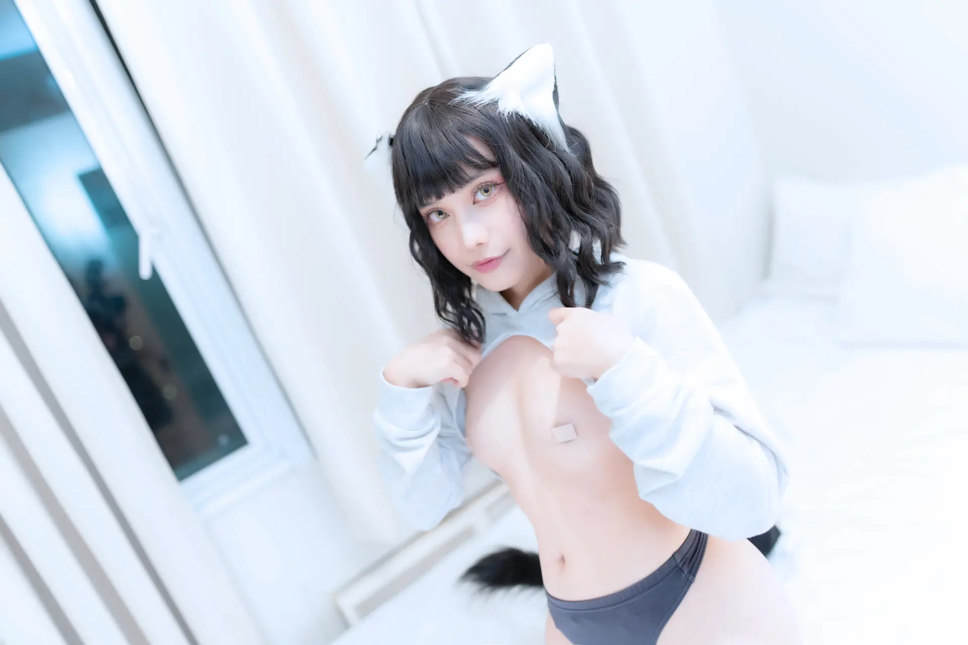 8RN07408.webp