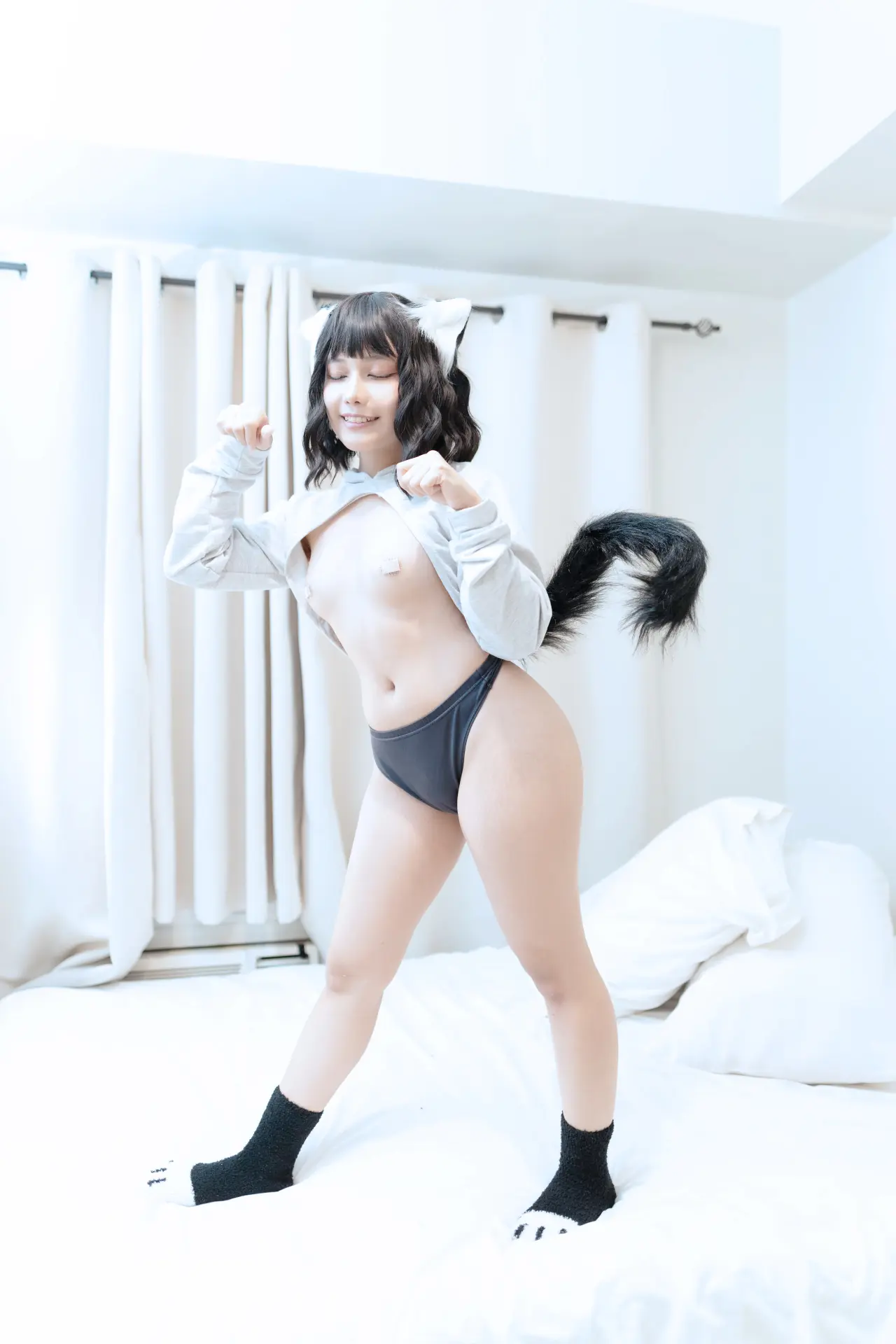 8RN07450.webp