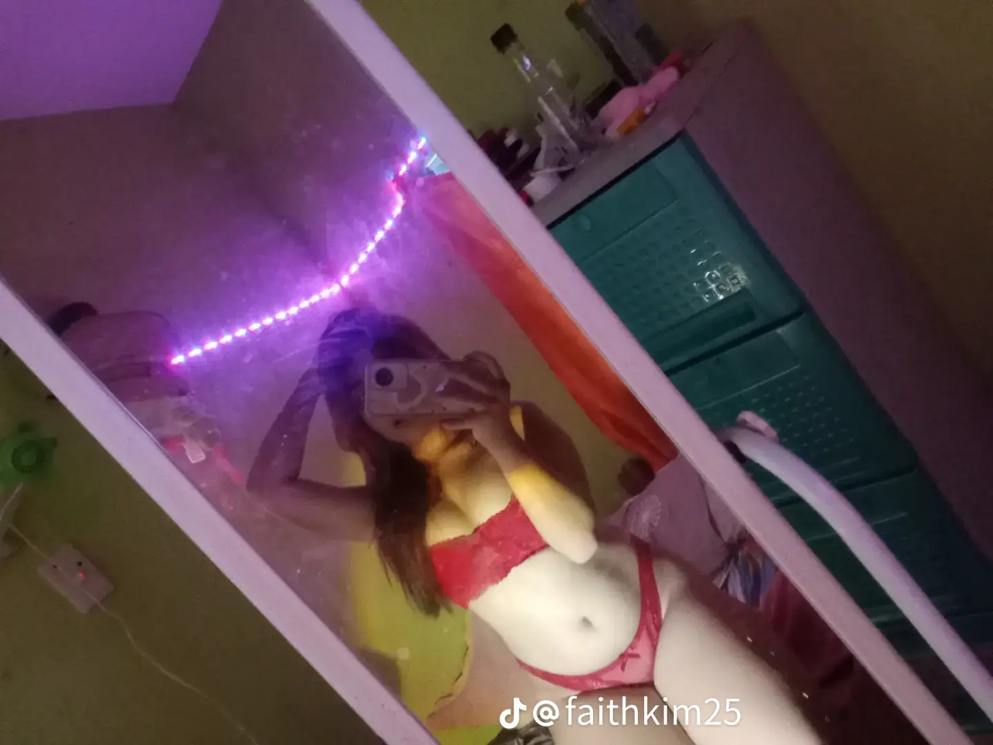 Horny chick from toktik