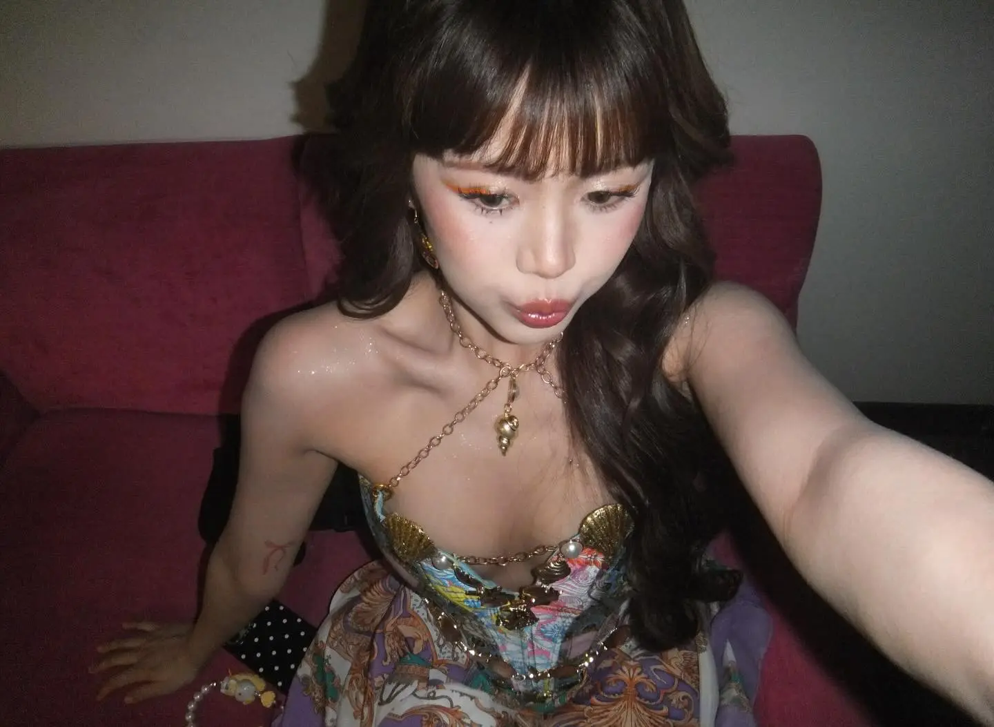 BINI Maloi Cleavage