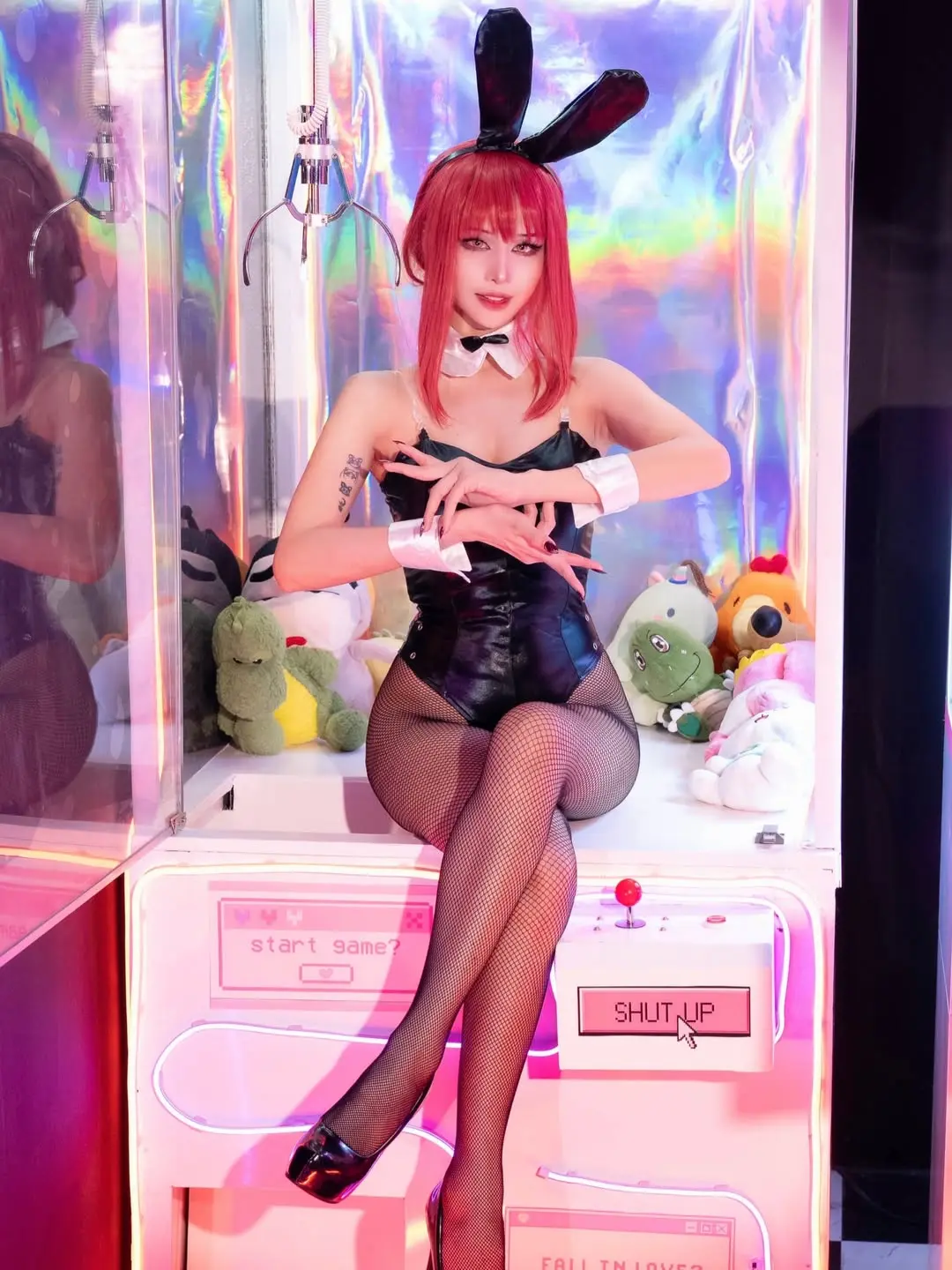 Charess Makima arcade photoshoot post on IG