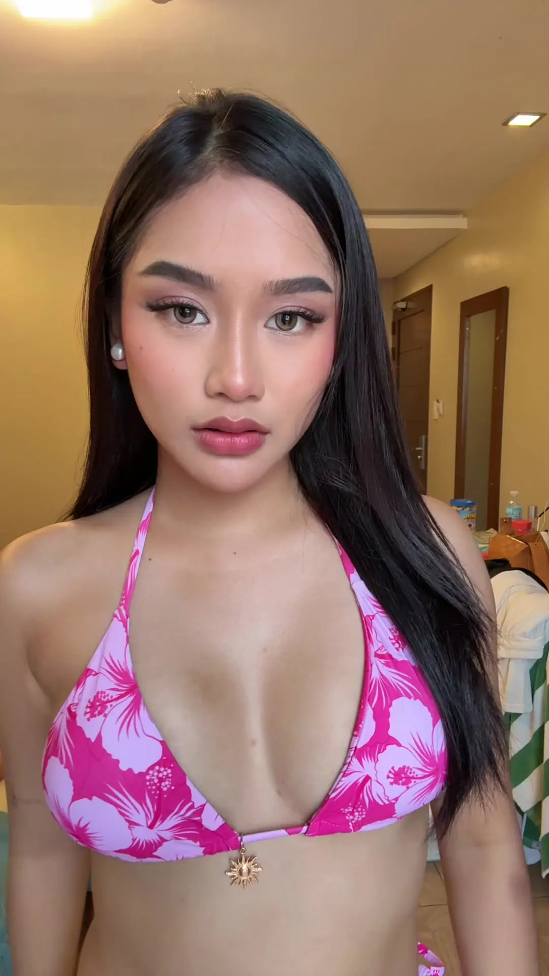 Sandy Nicole mapapa wow ka nalang e palo