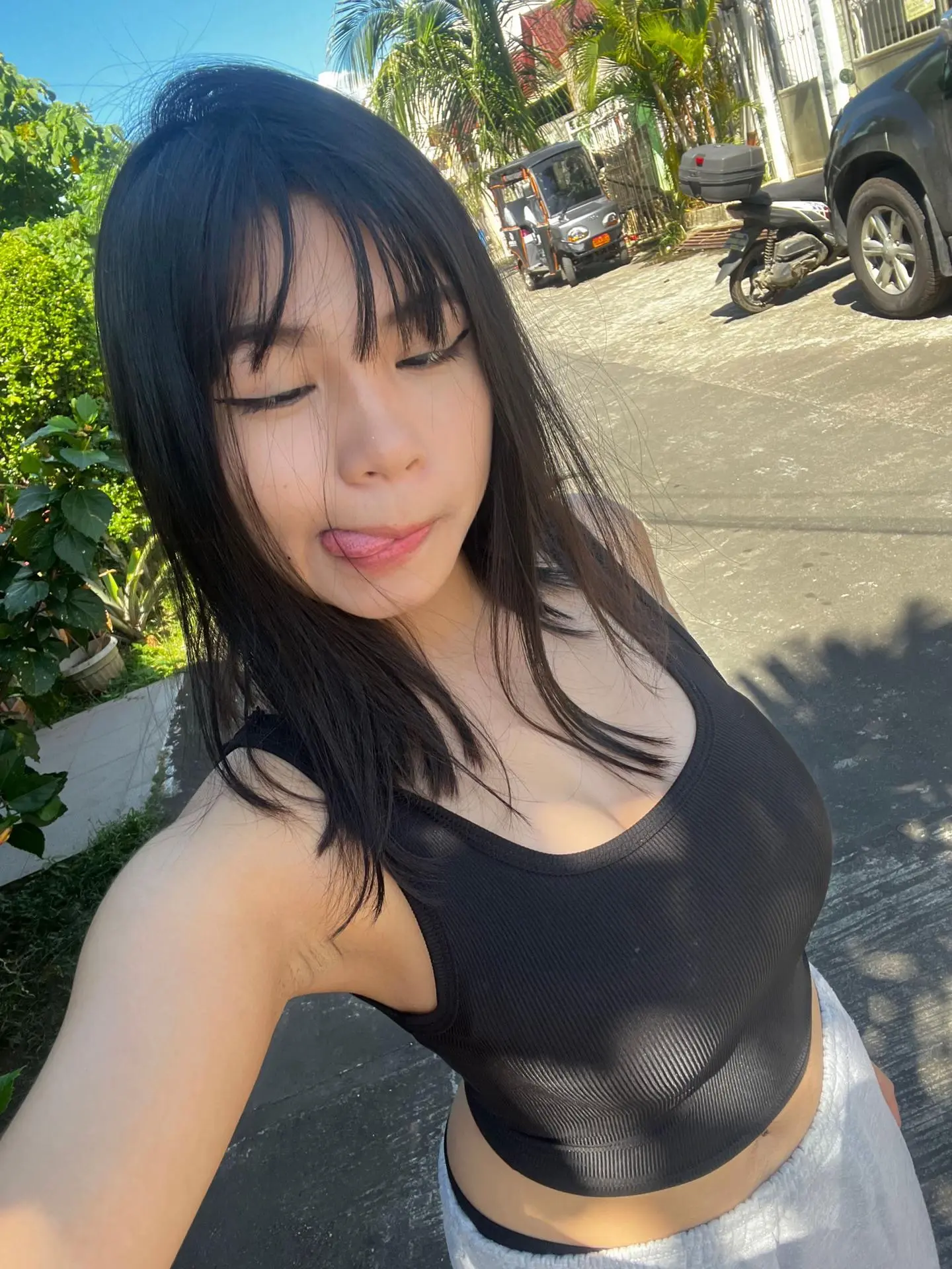SnapTik-dot-Kim-8ddf5f629df17025e2bda1da55c71405.webp
