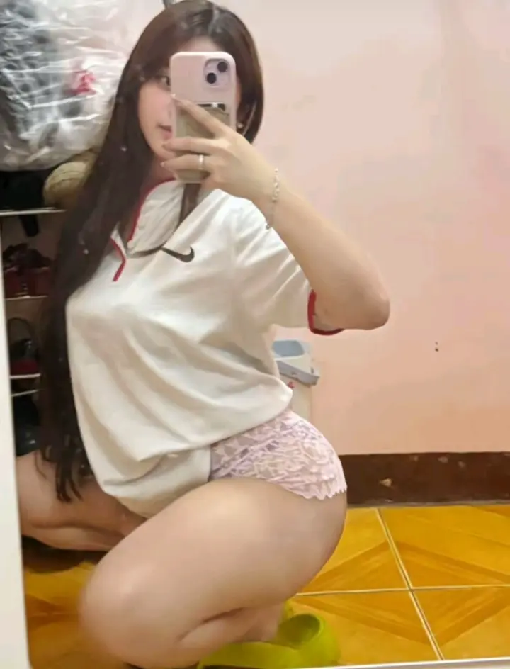 Franxine_o naka lingerie