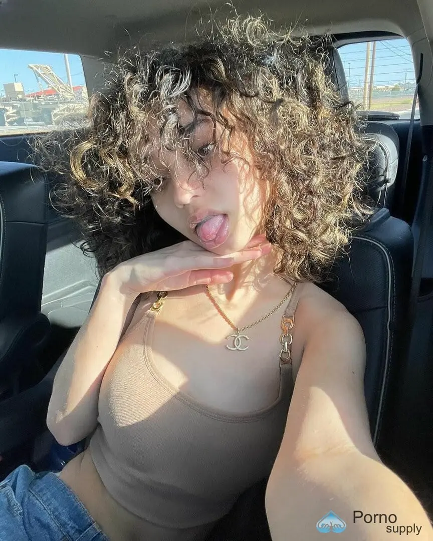 dEPhcEUgQEVa.webp