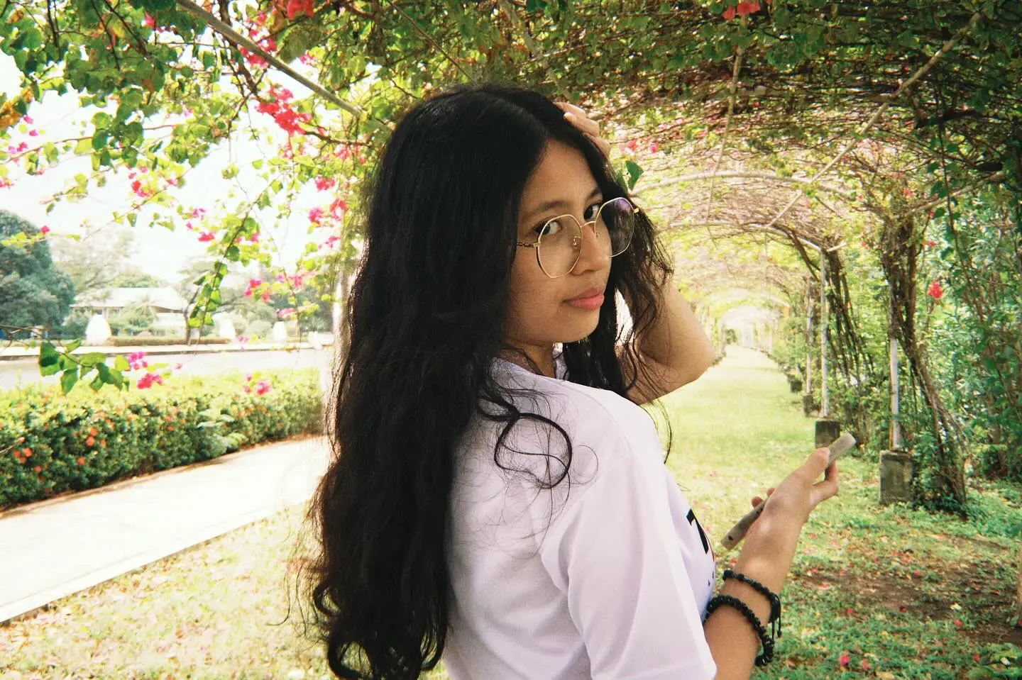 19 years old, Na miss kong dilaan yung kilikili niya