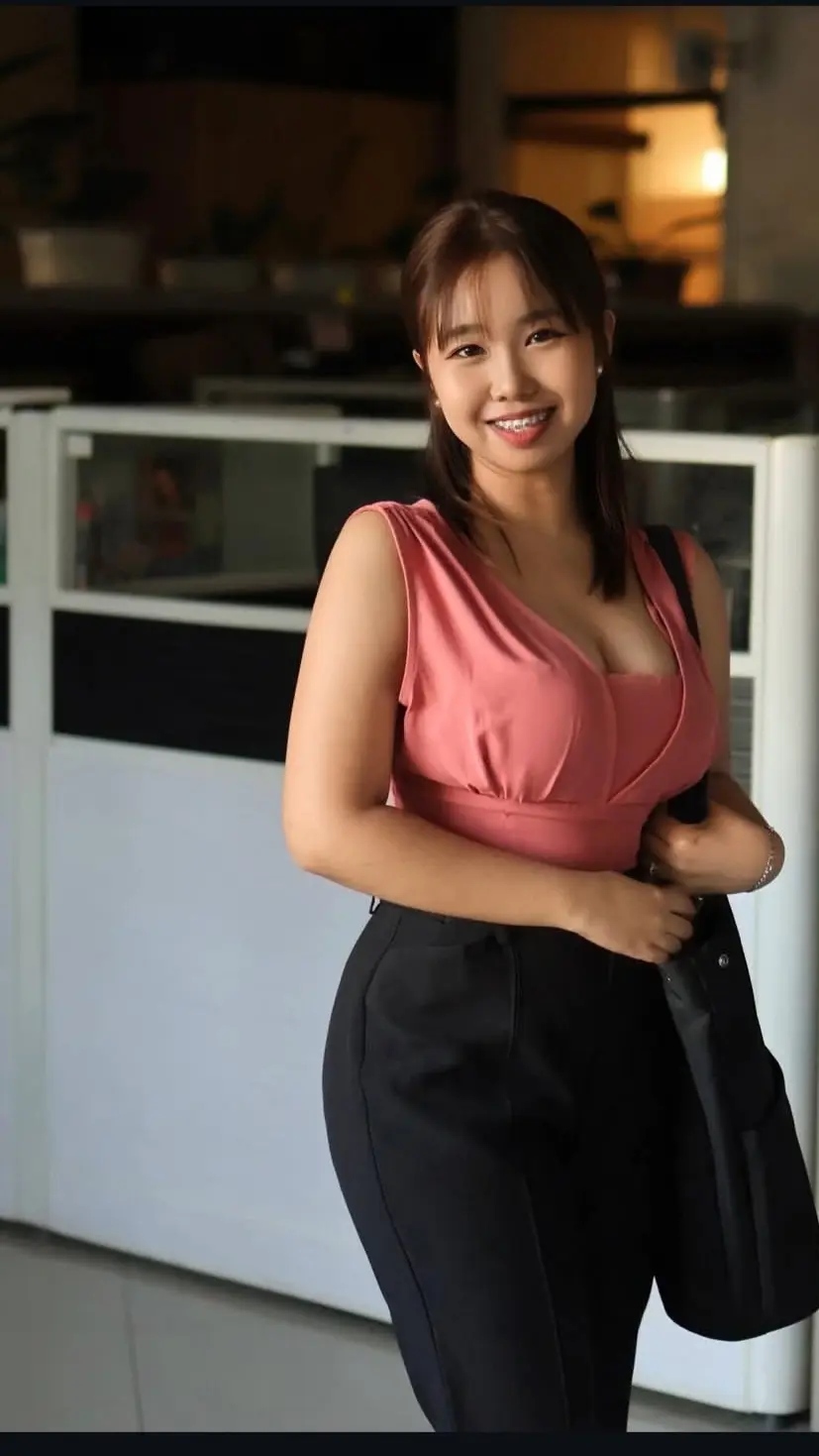 Chinita with all the right curves! EKALAM OSUS! May leaks kaya to???
