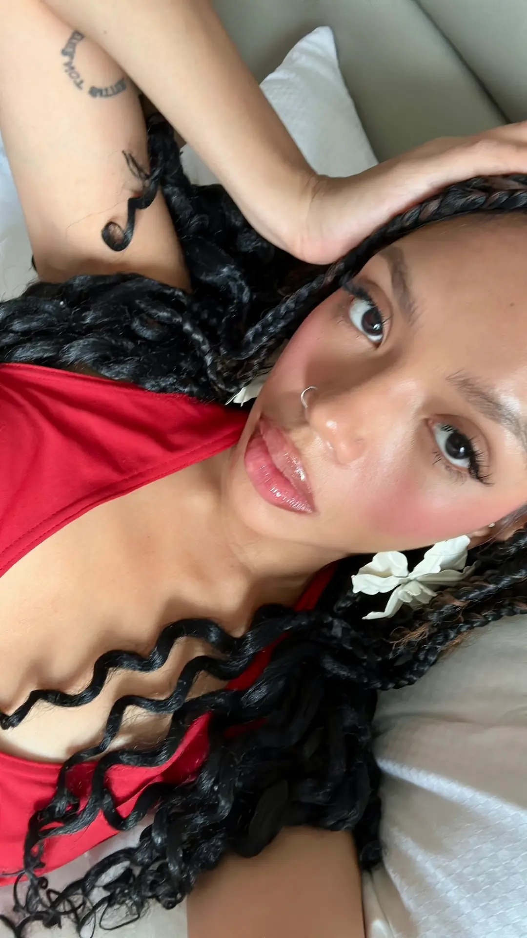 Doon tayo sa Blasian. Bukod sa baddie na, grabe pa mang akit!