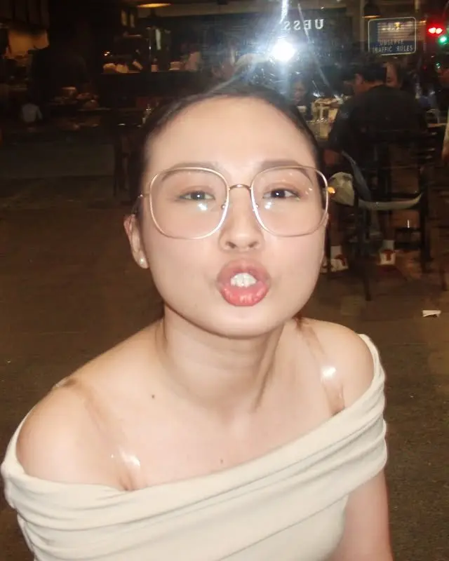 Cum tribute collection