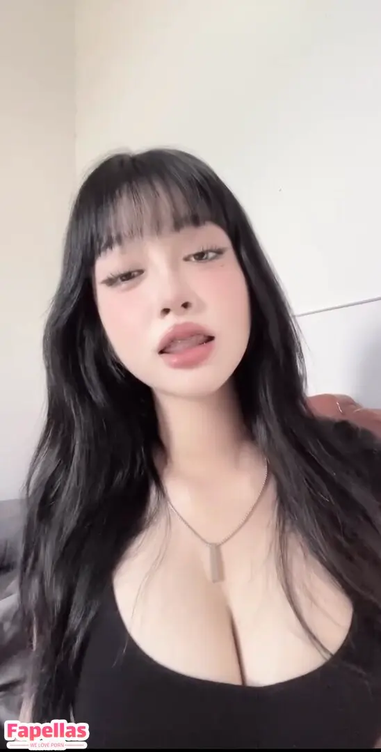 kiw-urgirll_0003.webp