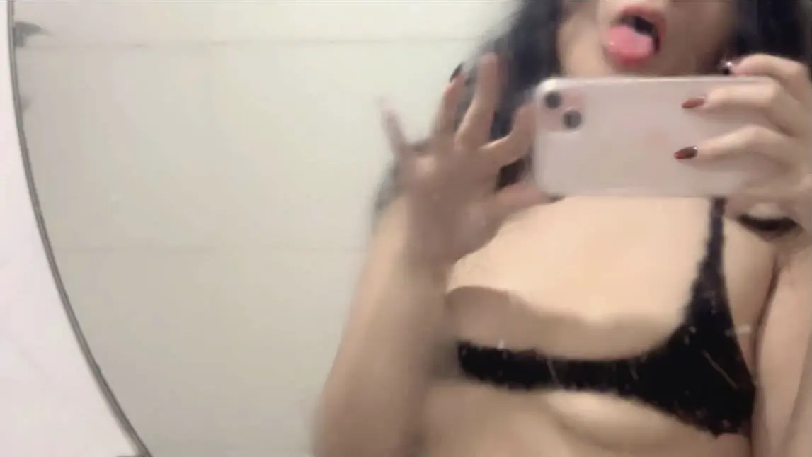 sxcOWt2J.webp