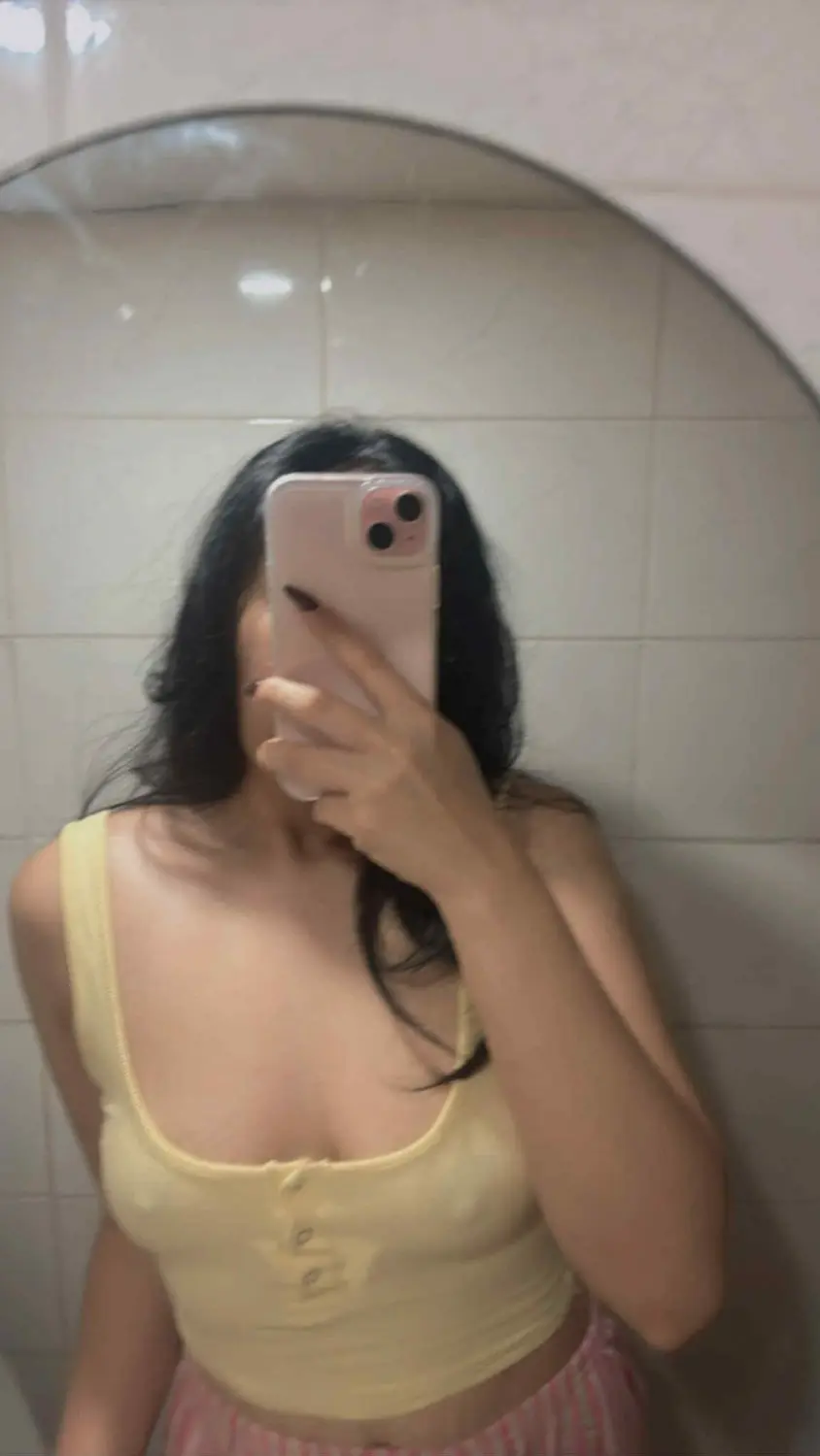 dGROUFKn.webp