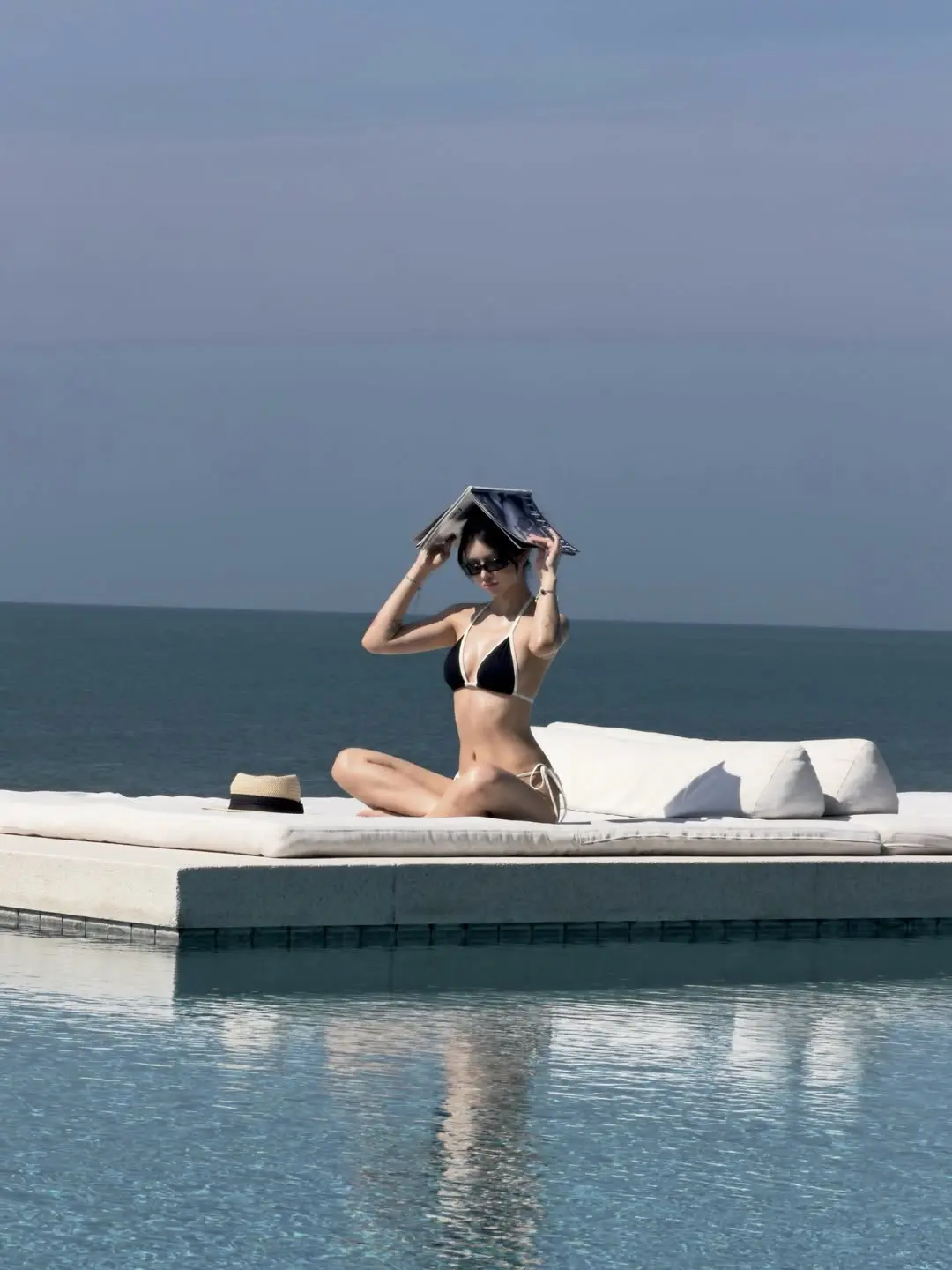 She belongs to the sea - Sarap bihira magbikini