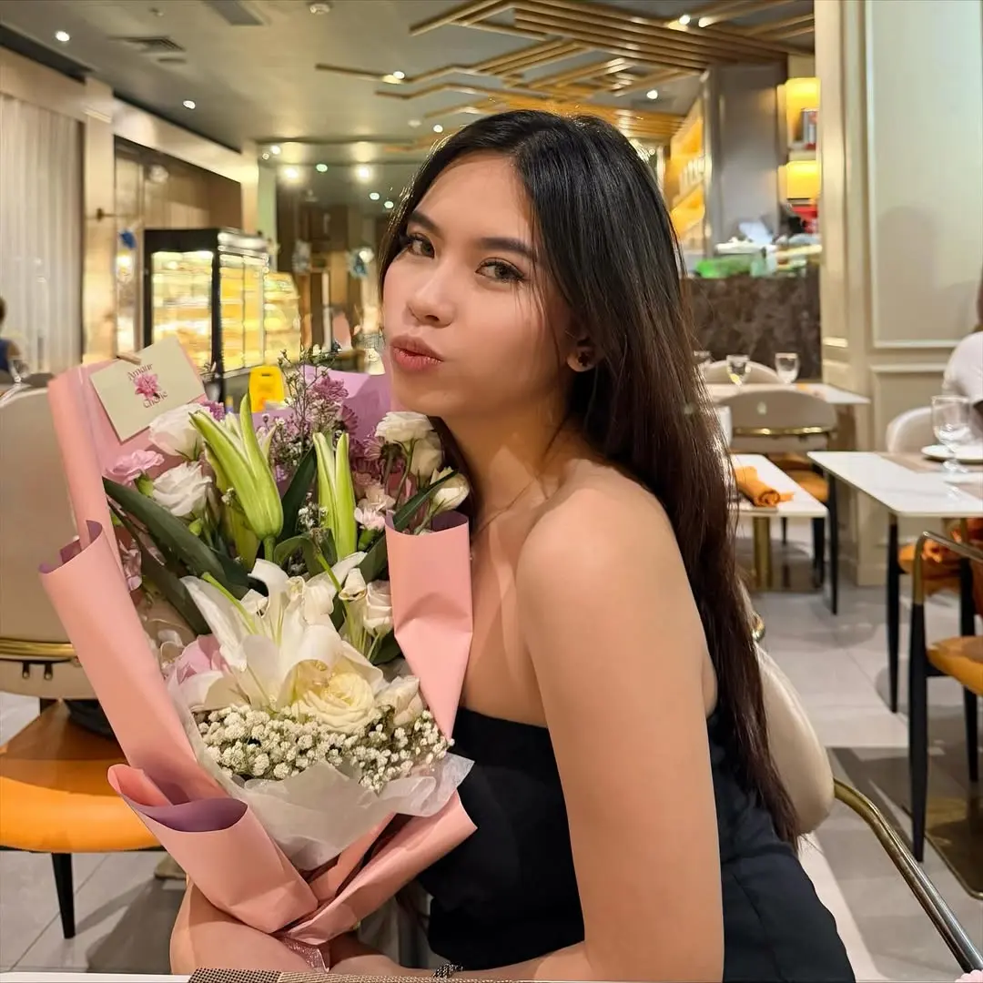 Bicol Yellow School Baddie | Hottie Pics