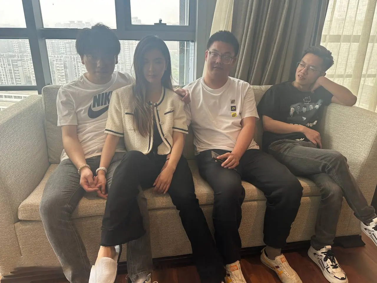 Mr. Chow's | Chinese 3 VS 1 Celebrity Model |foursome |Full Set | Class S
