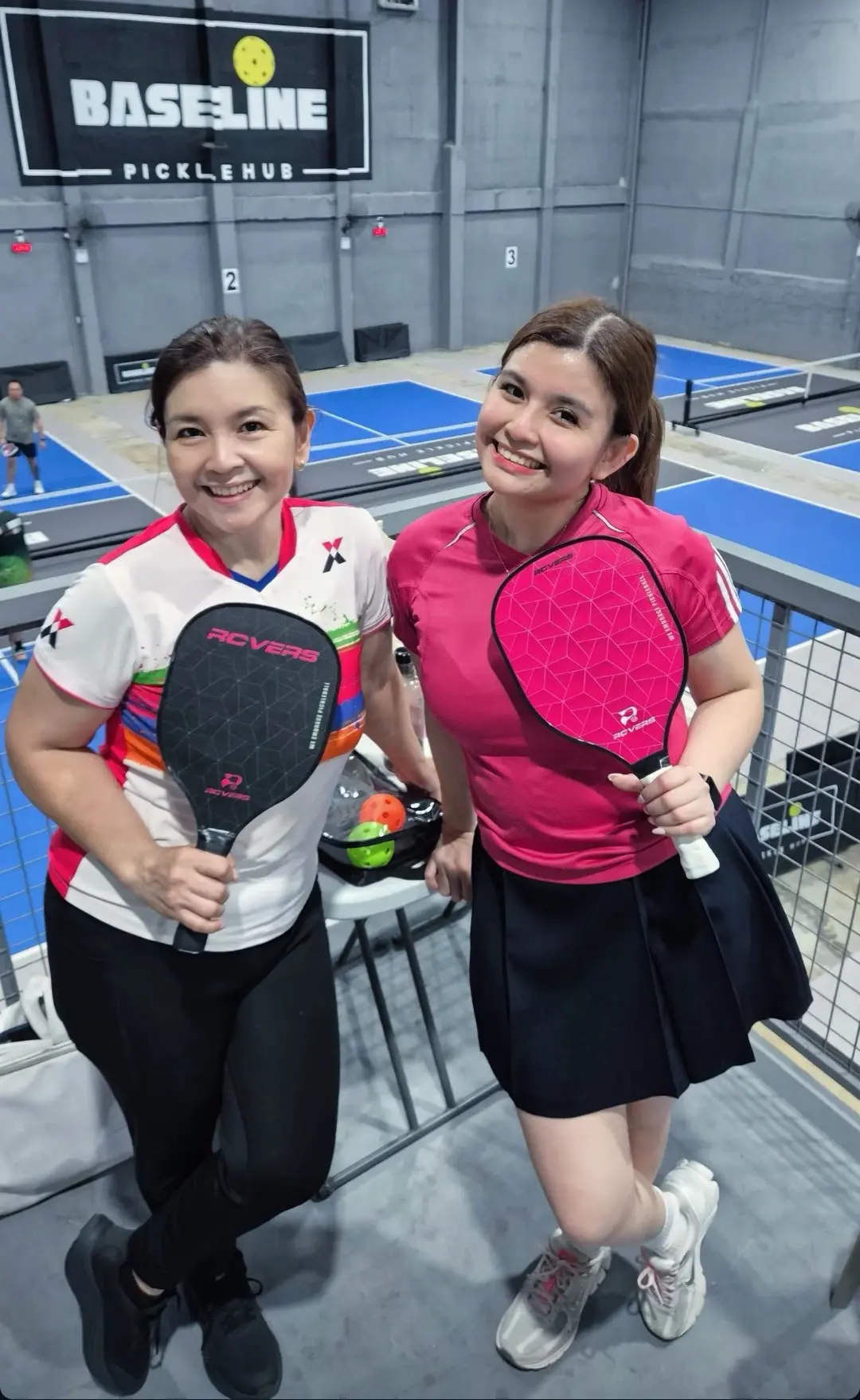 Pick your poison! Si mommy o daughter?