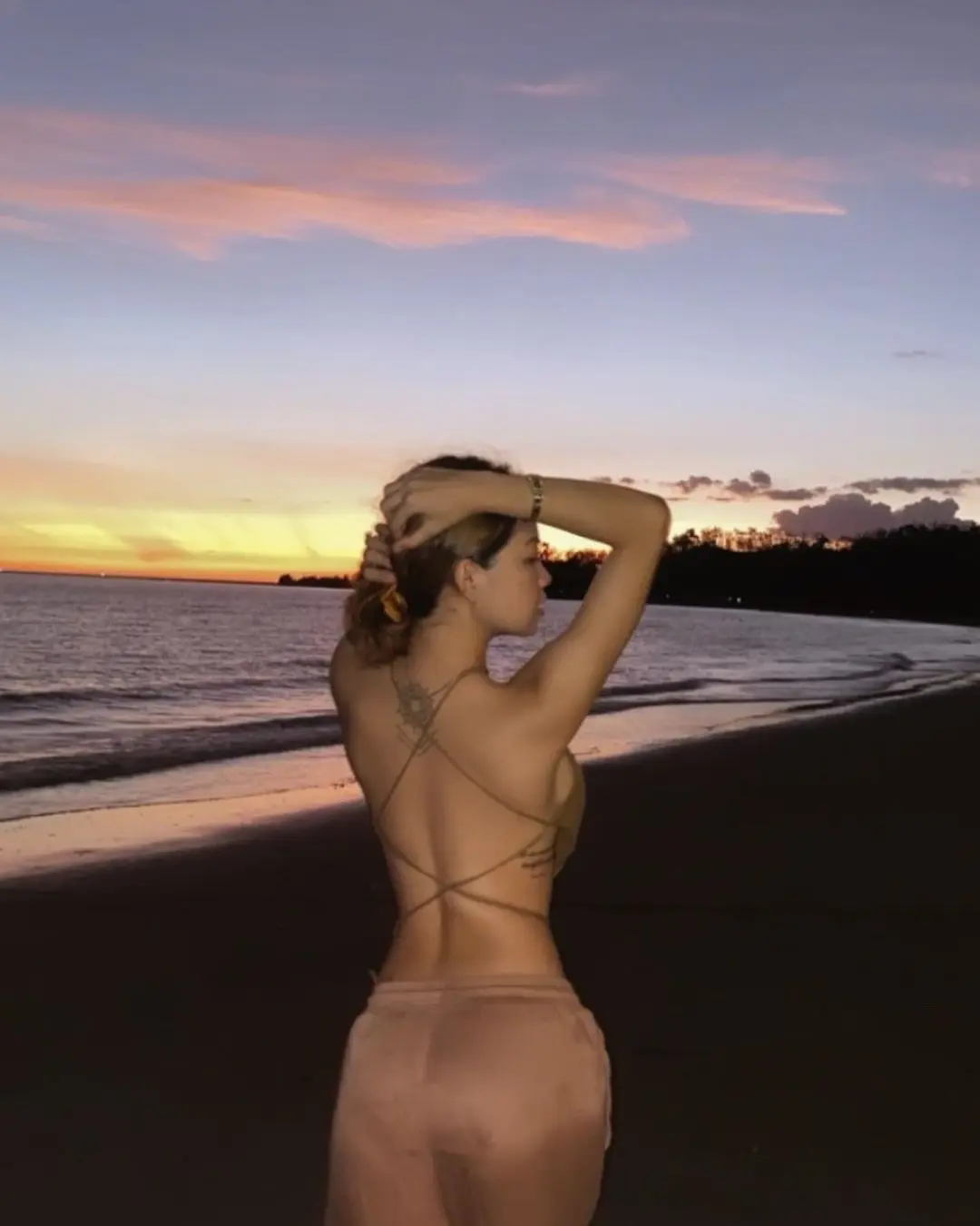 Hourglass body fineshite ubos lakas mo dito |Rekta|