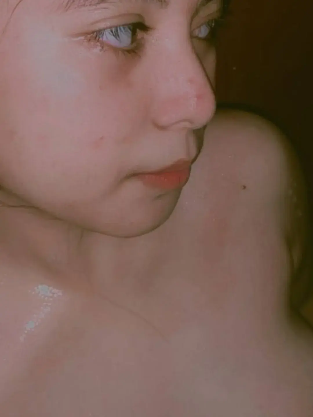 luv_lyzaaaa2026_04_01_19_48_00ace9f022-fa9c-47c7-8b1f-165667f13e55.webp