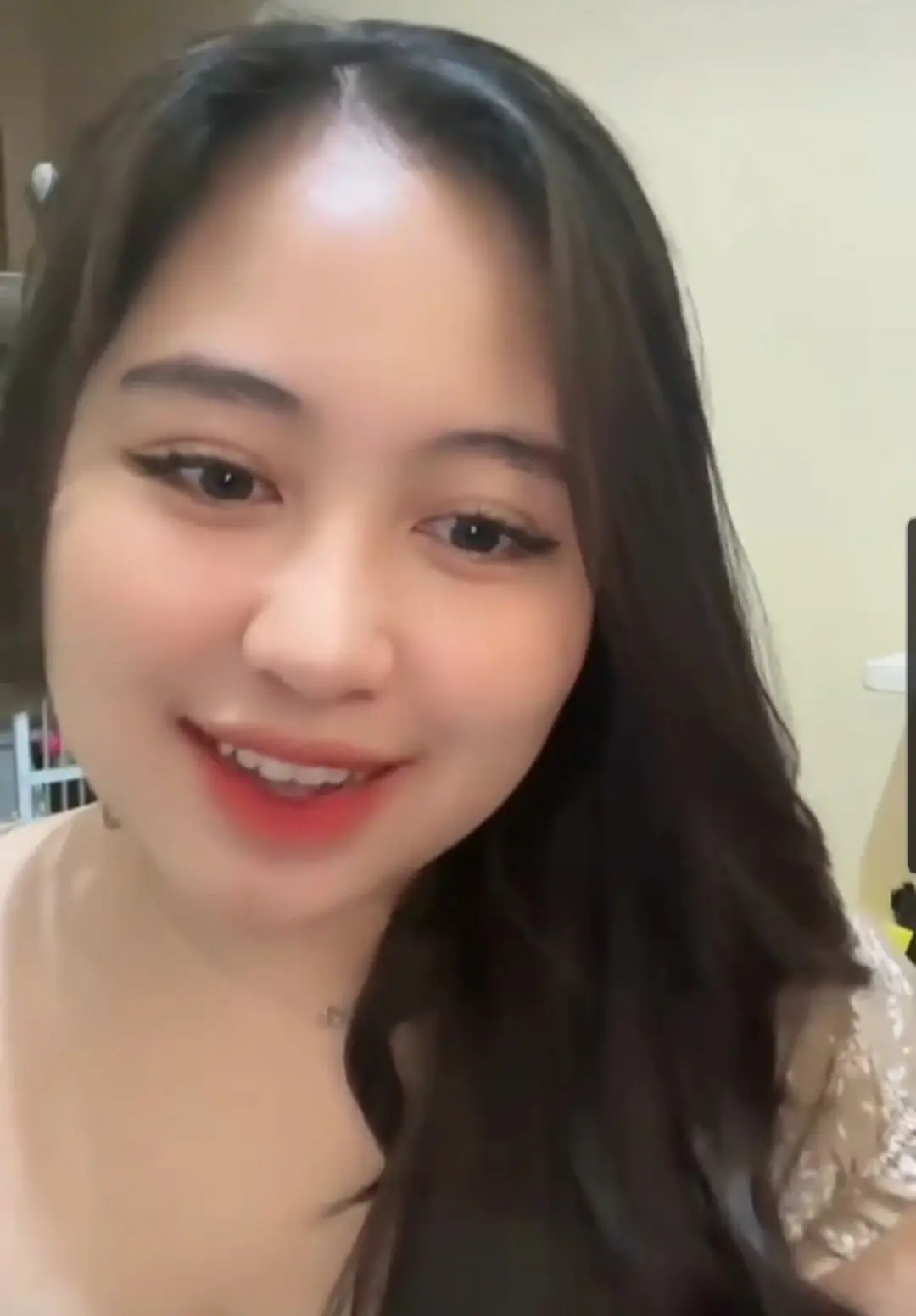VideoCapture_20260405-204256.webp