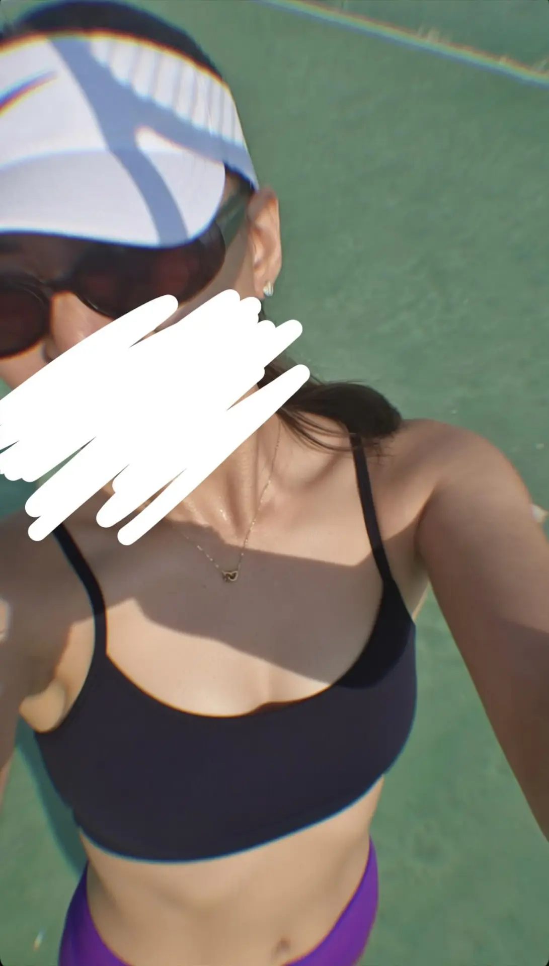 Redd!T finds - sl*t ng isang friend group