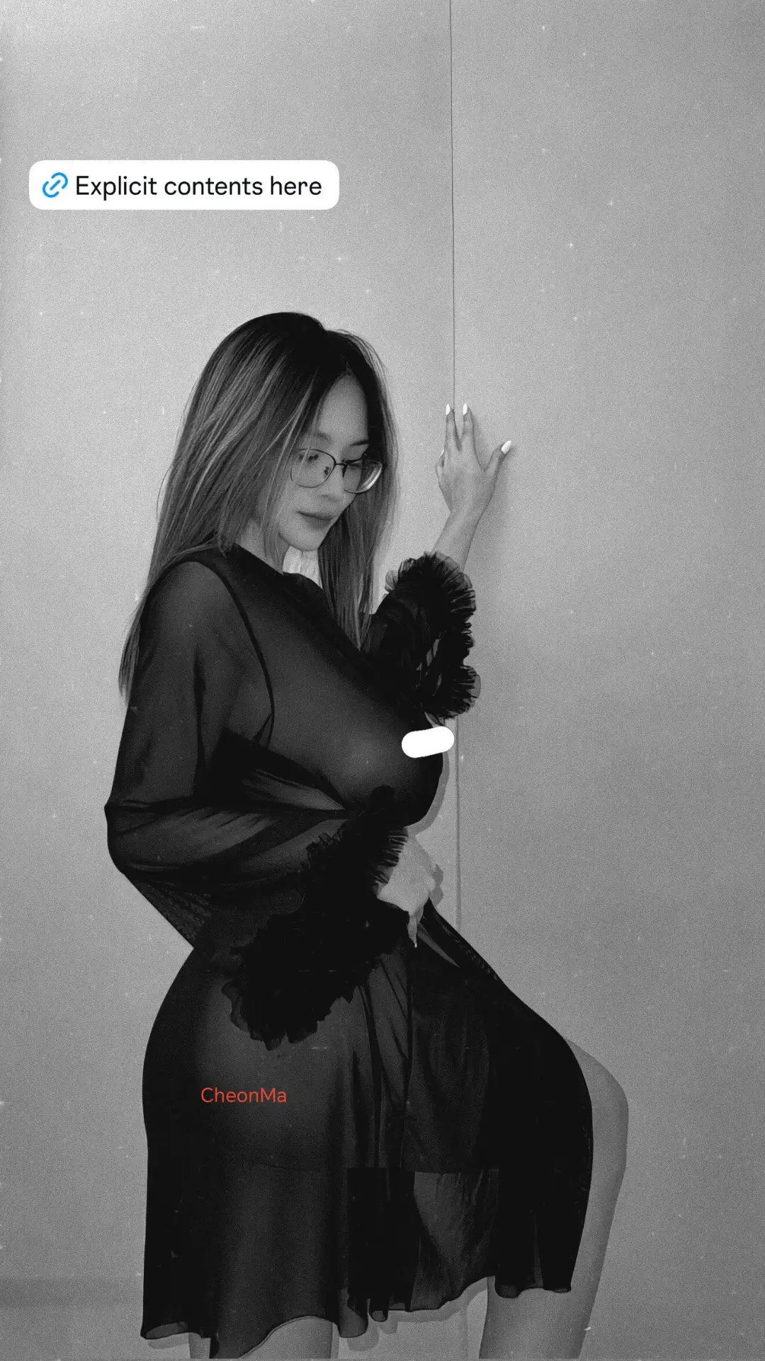 Maria Follosco see through