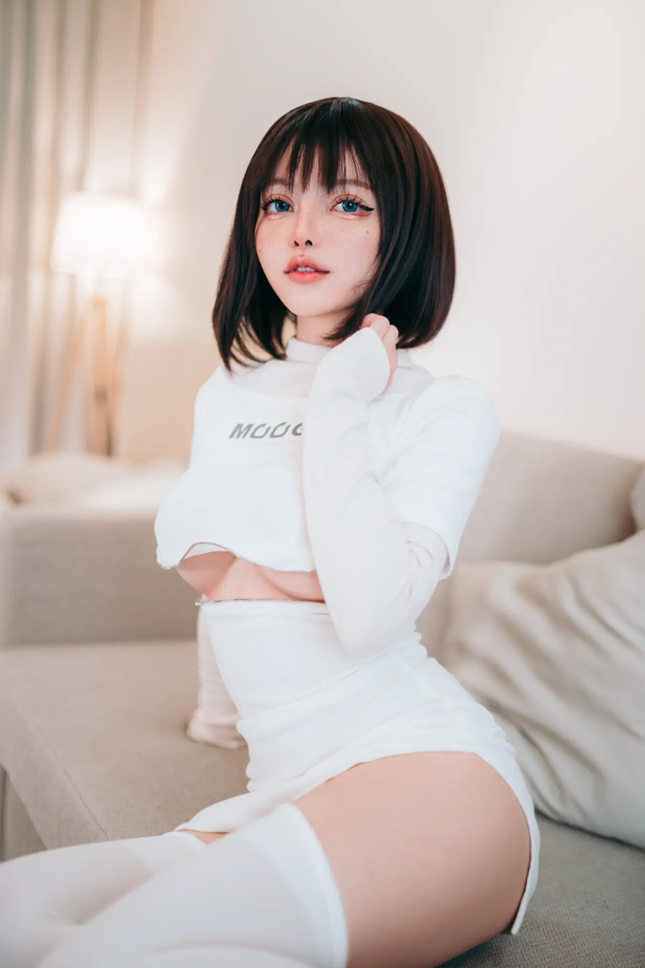 Non-pinay pero kilalang kilala nyo 'to. Sikat na streamer/gamer. (no armor rekta para masaya lahat.) Reax and comment naman dyan mga boss!
