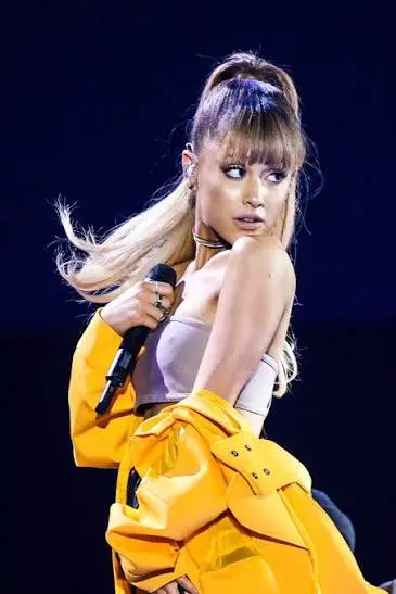 @riana grand3. n!ps