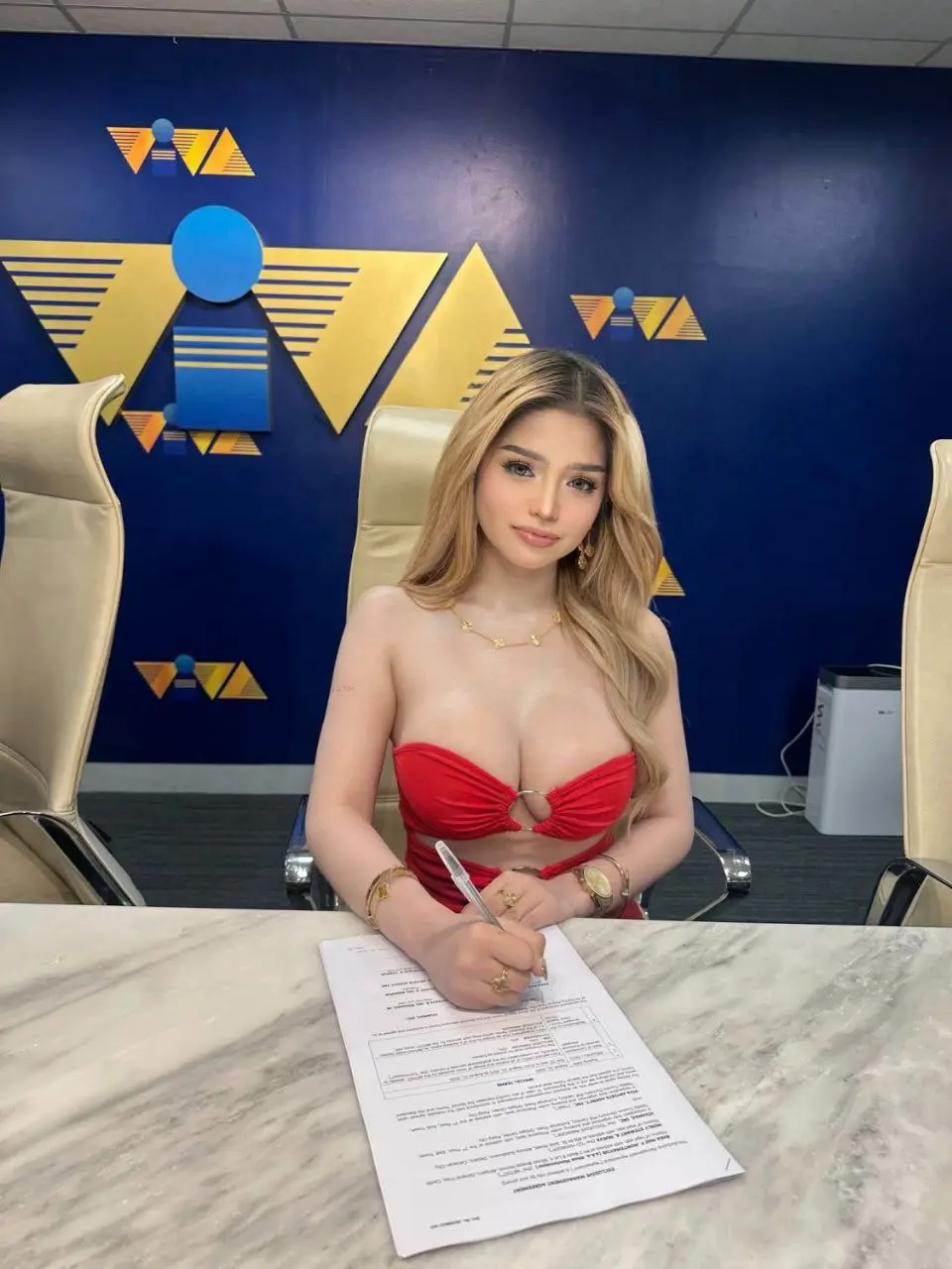 Sa mga nag hahanap ng rhea Montemayor jan