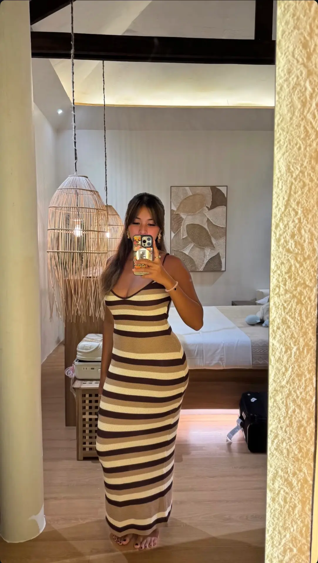 Alexis C. Curvy Figure