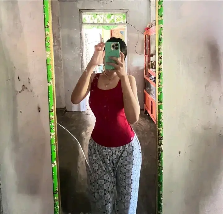 Isa to sa gusto ko makuha ang nudes eh, puro tease palang nakukuha ko pero solid pa rin