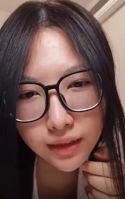 Cutie chinita Nipslip while live streaming 20 (Rekta)