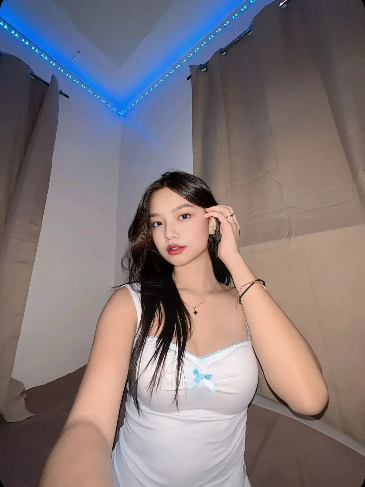 Leah Rose ~ Napulot ko sa TG