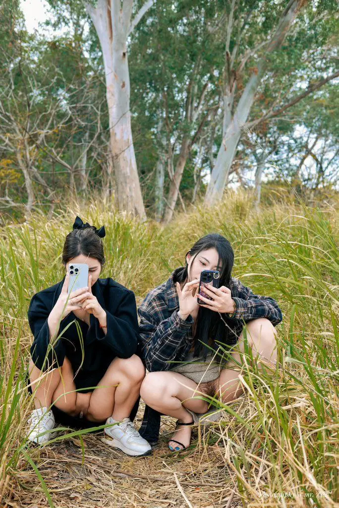 TG Finds | Public photoshoot mga ng dalawang chinese