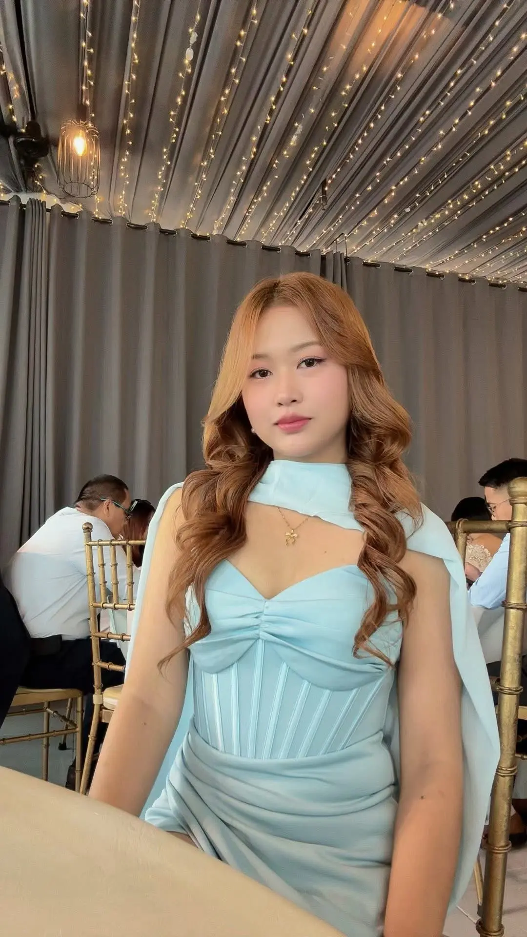 Remember this baddie koreana looking sikat sa blue app