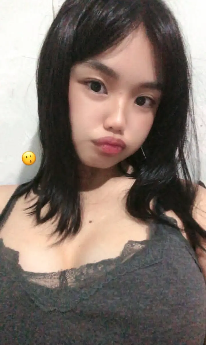 Petite big boobs chinita