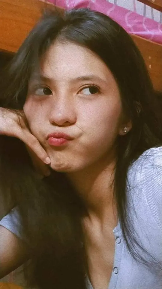 Flat na petite tas nag mirror shot ulit