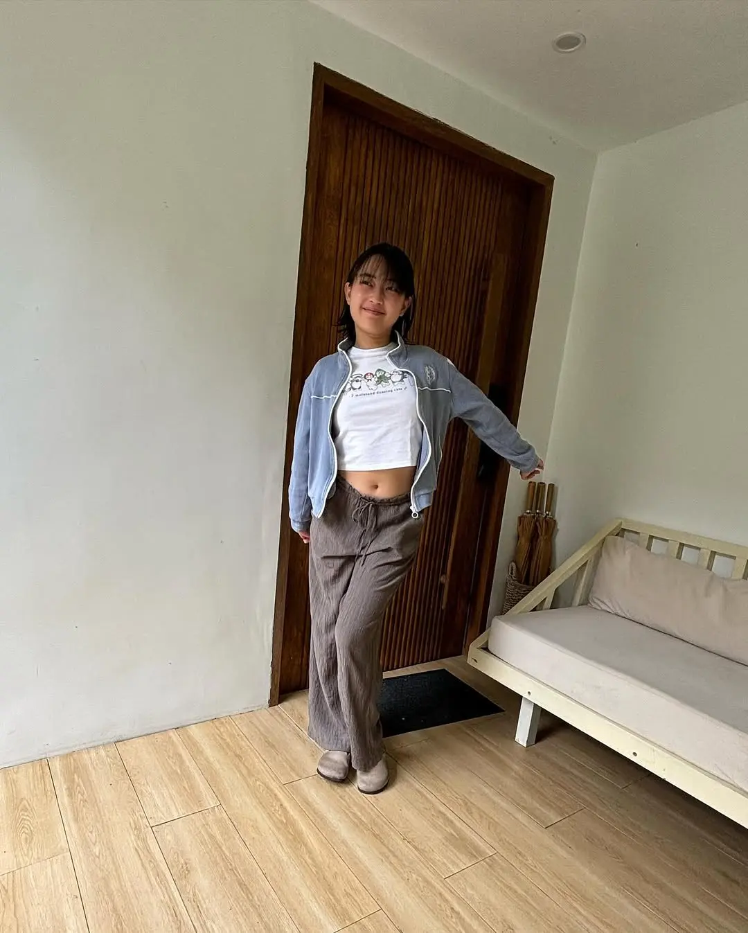 Blue schoo1 morena cutie