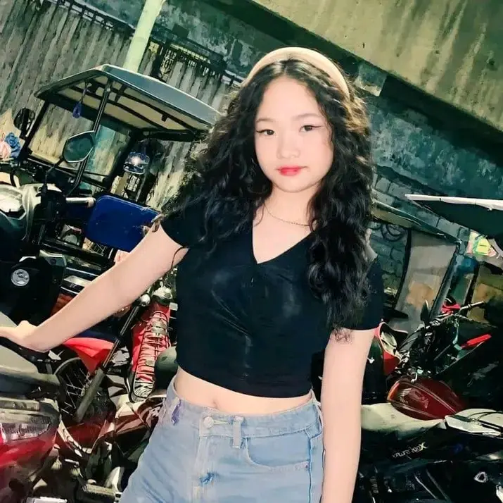Chariz | Nahalukay Galing Sa Baul